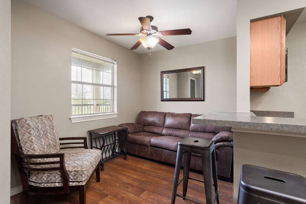 Eagle's Den Three Rivers Texas a Travelodge by Wyndham - photo 16