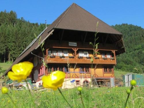 Wäldebauernhof - carbon neutral hotel in Gutach