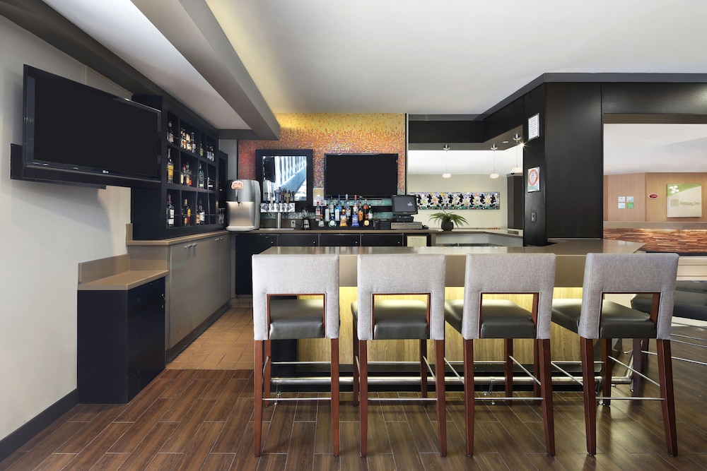 Holiday Inn Hotel & Suites Anaheim by IHG - photo 29