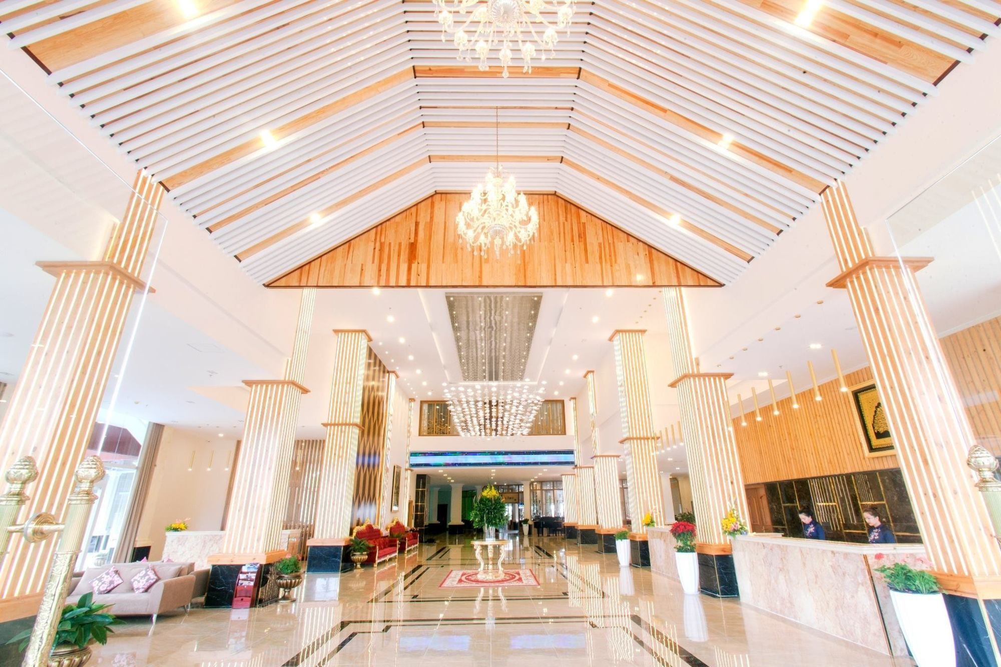 Ladalat Hotel — 4-Star Luxury Hotel in Da Lat, Vietnam