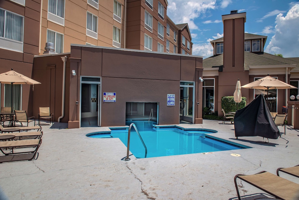 Hilton Garden Inn Charlotte Pineville - photo 26
