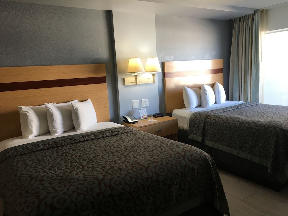 Arya Blu Inn & Suites - photo 19