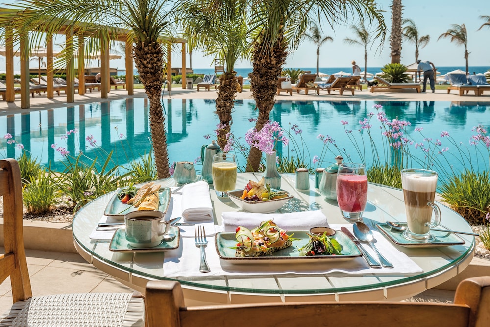 מזון ומשקאות