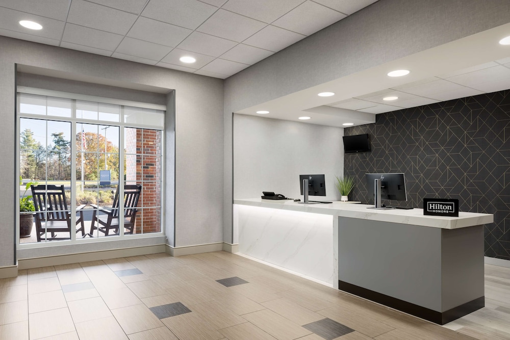 Homewood Suites by Hilton Manchester Airport - photo 5