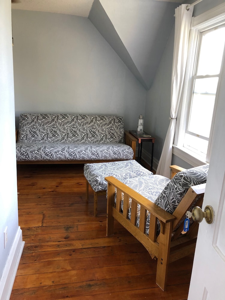 Lucy's Place - photo 9