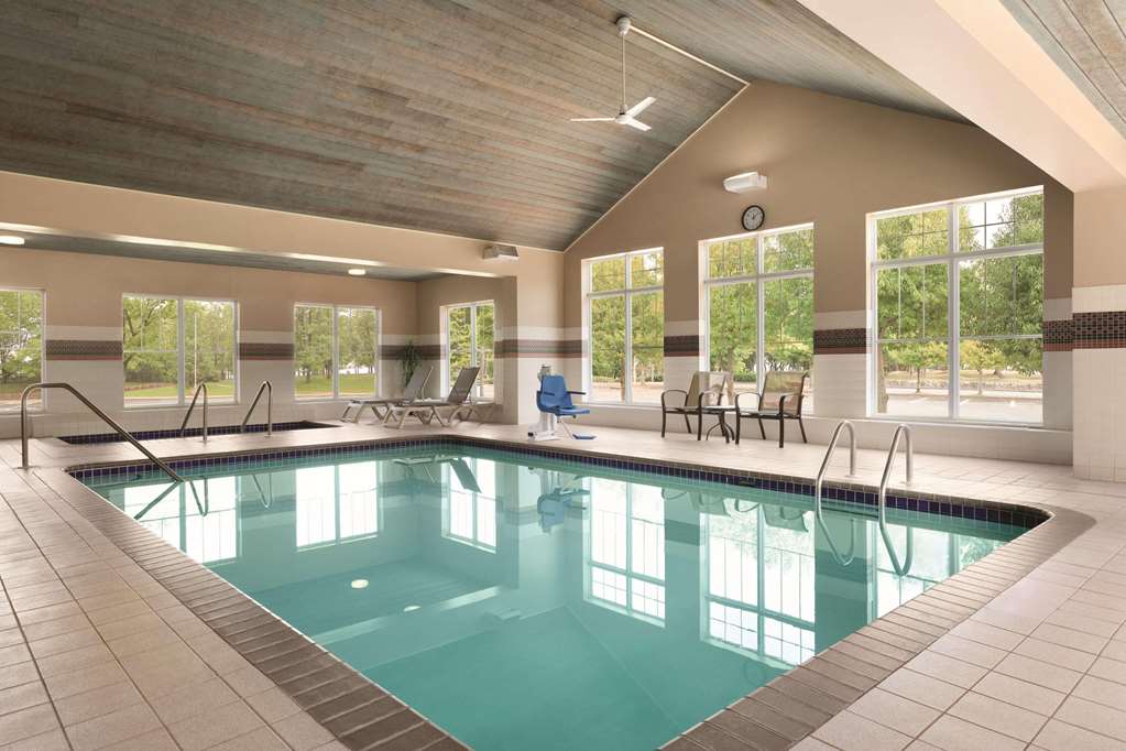 Country Inn & Suites by Radisson Brooklyn Park Brooklyn Center MN - photo 13