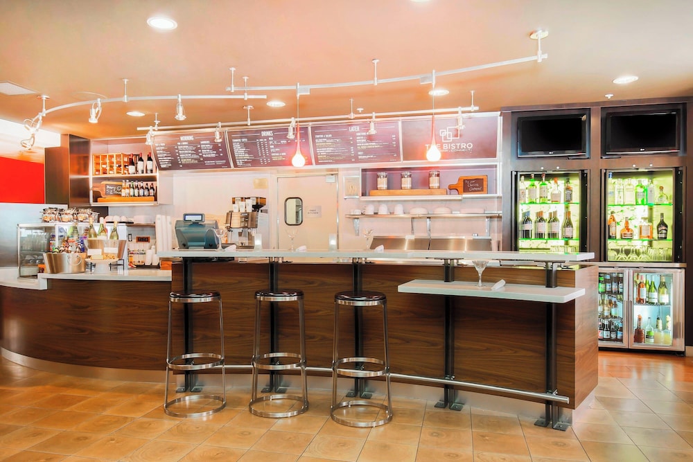 Courtyard by Marriott Salinas Monterey - photo 39