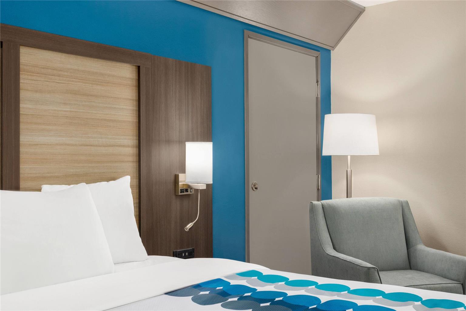 Baymont by Wyndham Blackwell I 35 - photo 21