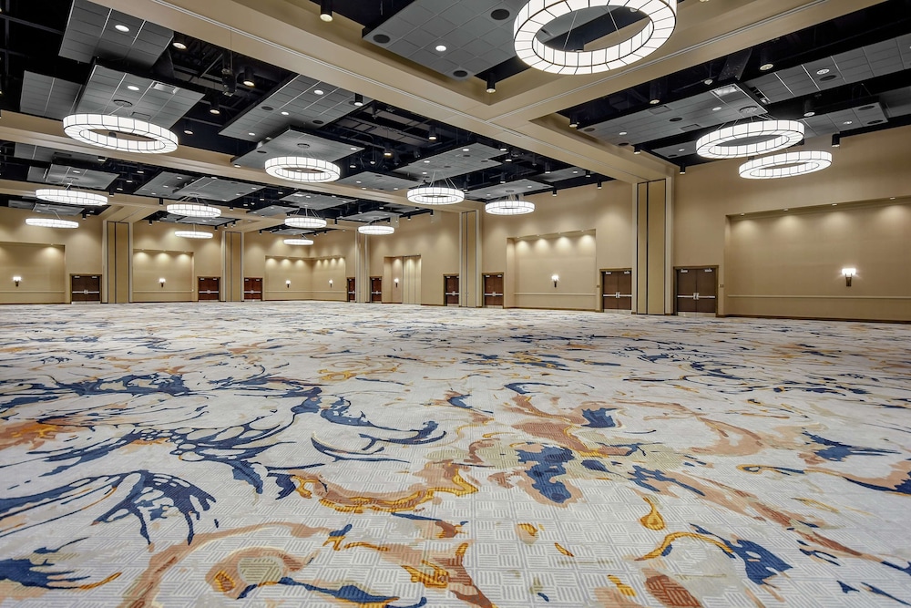 Embassy Suites by Hilton Jonesboro Red Wolf Convention Center - photo 47