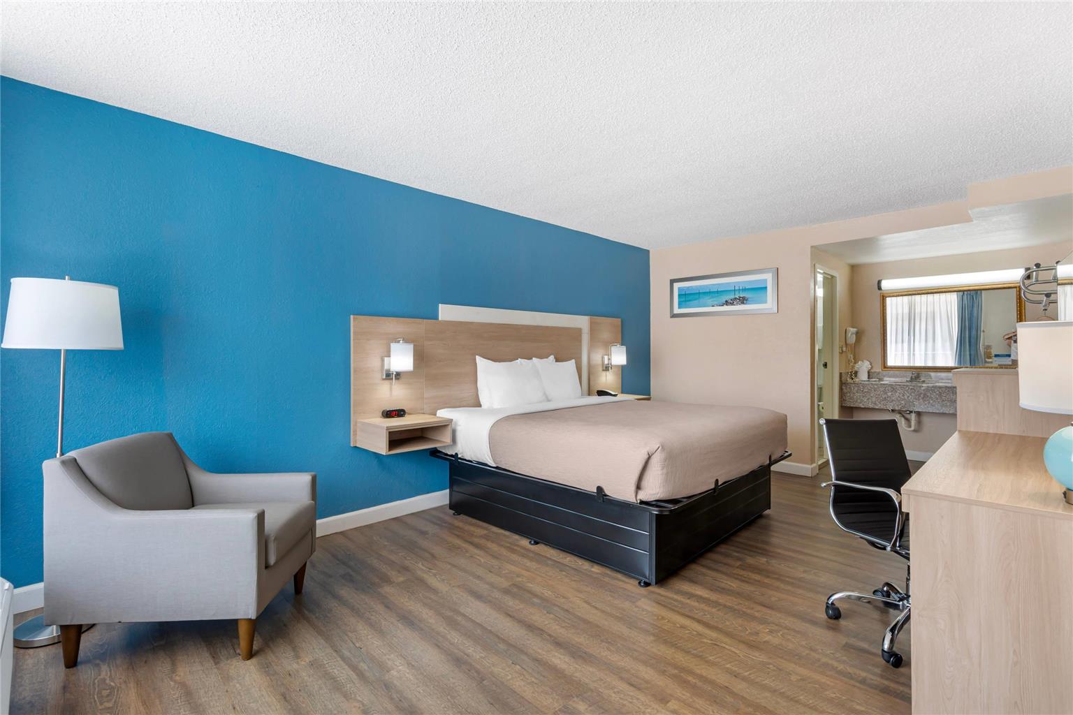 Quality Inn & Suites Conference Center - photo 18