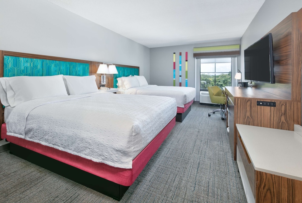 Hampton Inn Biloxi - photo 11