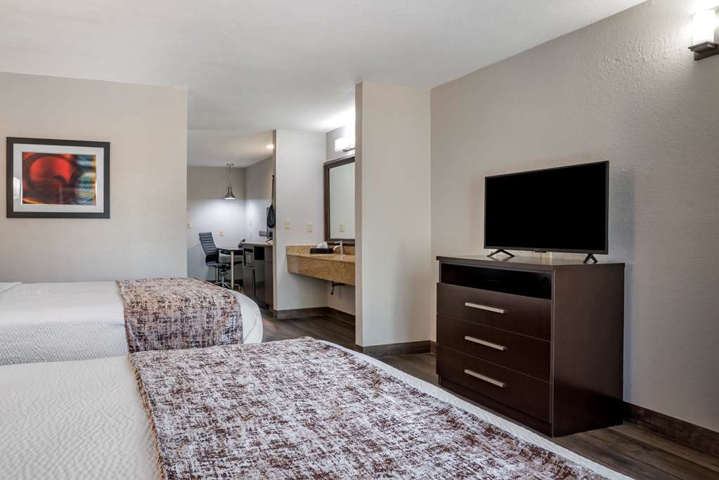 Best Western Carlton Suites - photo 14