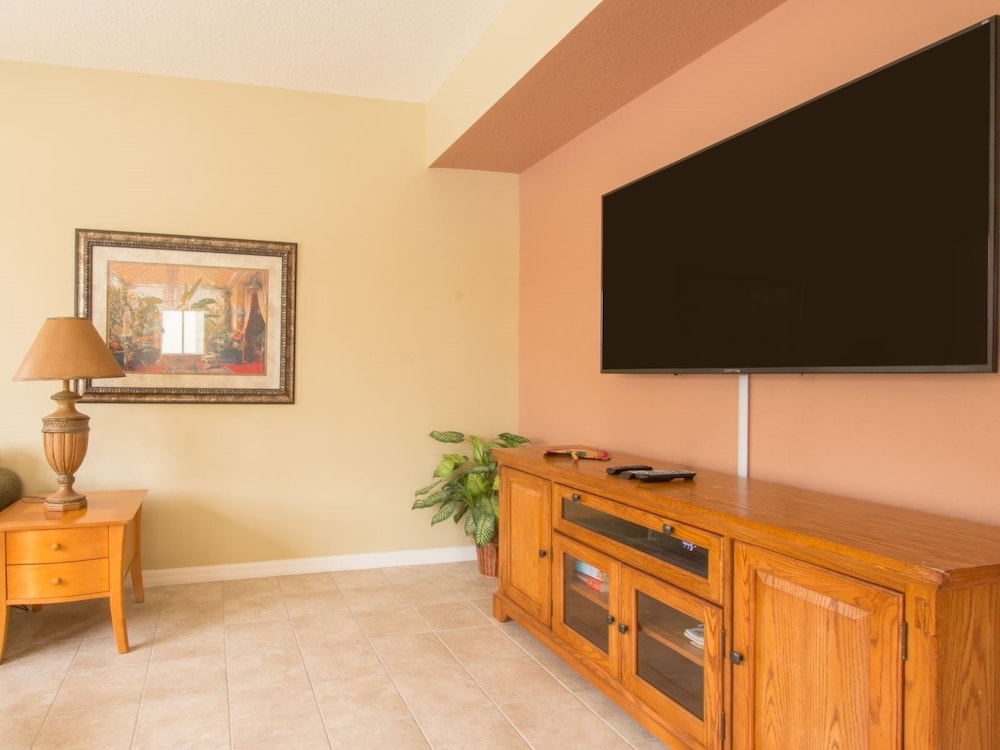 5 Bed 388 - photo 2