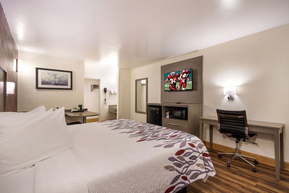 Red Roof Inn Crestview - photo 9