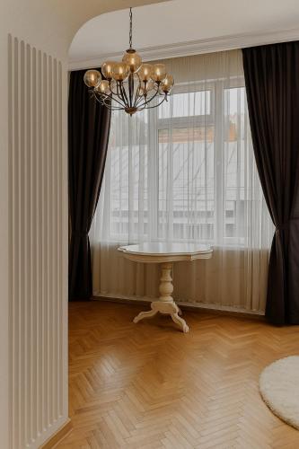 White Apartament in old tbilisi