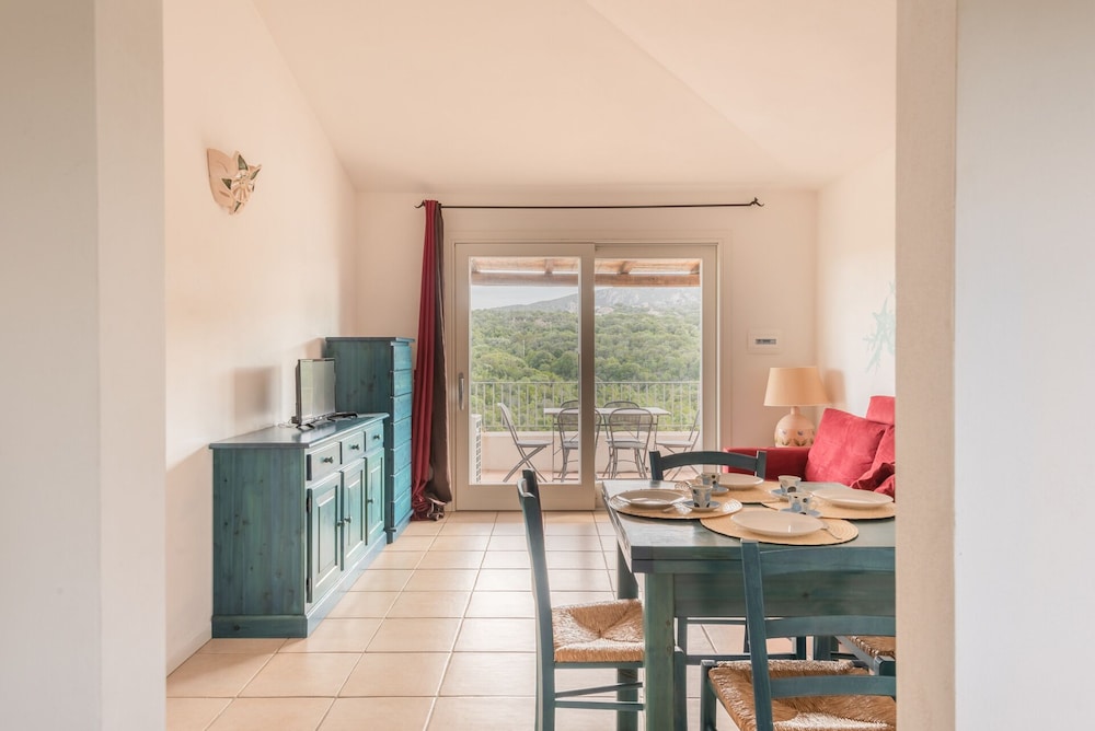 Elegant Residence 2 Bedroom With Sea View Extra Bed Available — 4-Star Luxury Hotel in Arzachena, Italy