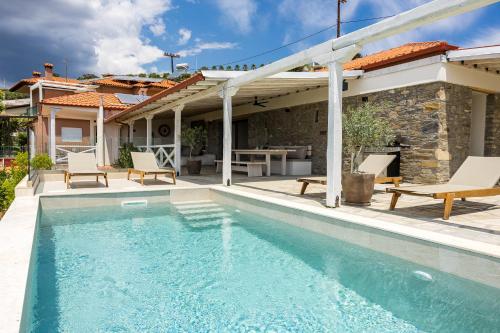 Barn Villa — 4-Star Luxury Hotel in Nikiti, Greece
