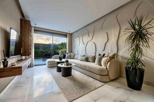 Luxe Modern Studio in Casablanca — 4-Star Luxury Hotel in Casablanca, Morocco
