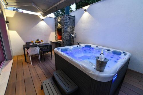 Luxury Apartment Knezovic — 4-Star Luxury Hotel in Sinj, Croatia