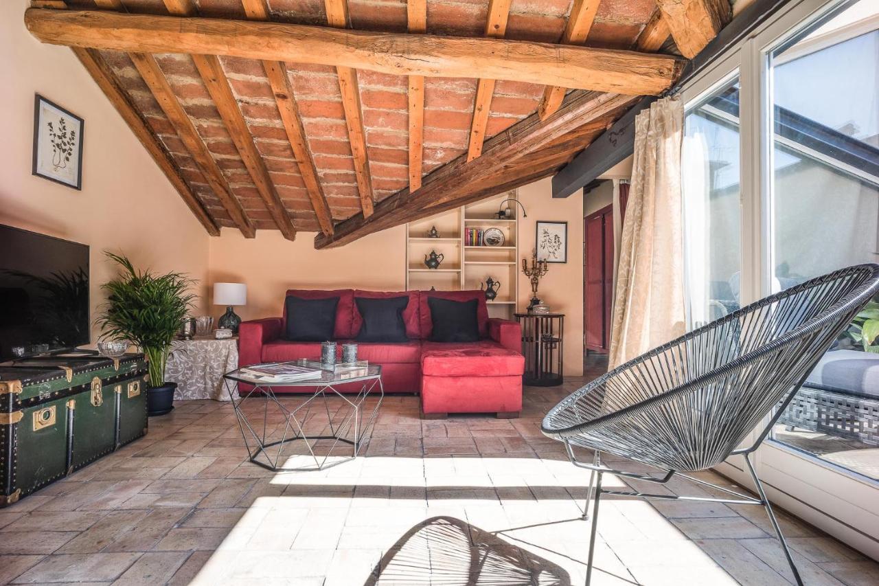 Altabella Panoramic Tower in Bologna, Italy