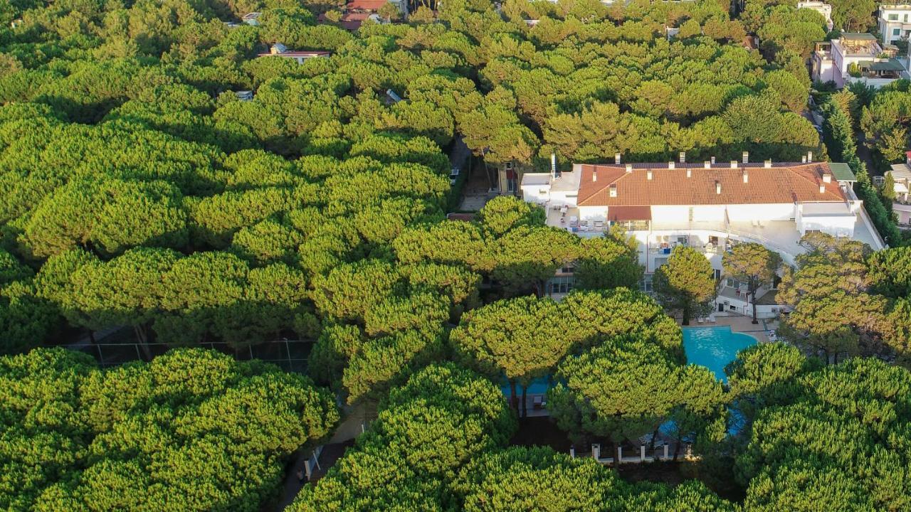 Marea Resort - carbon neutral hotel in Golem