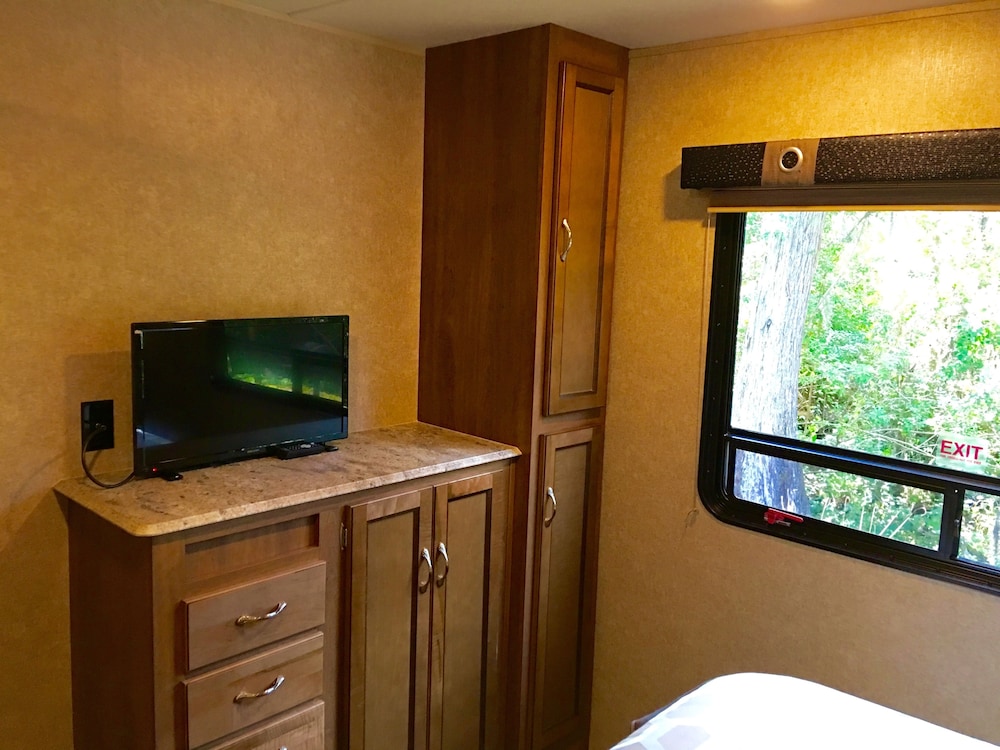 Enduro RV Citrus Valley Resort - photo 56