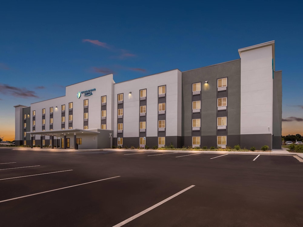 WoodSpring Suites Prattville Montgomery North - photo 30