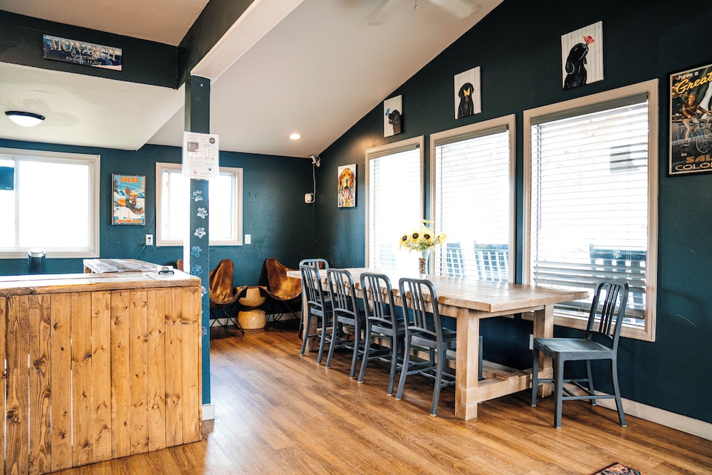 Loyal Duke Lodge - photo 3