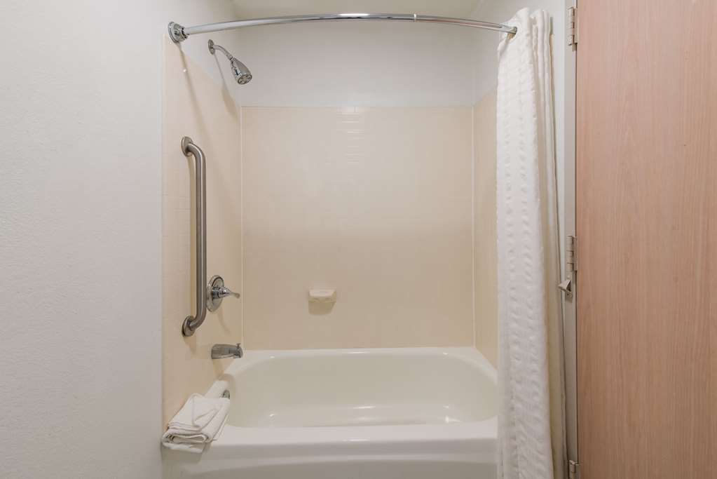 Country Inn & Suites by Radisson Wichita East KS - photo 9