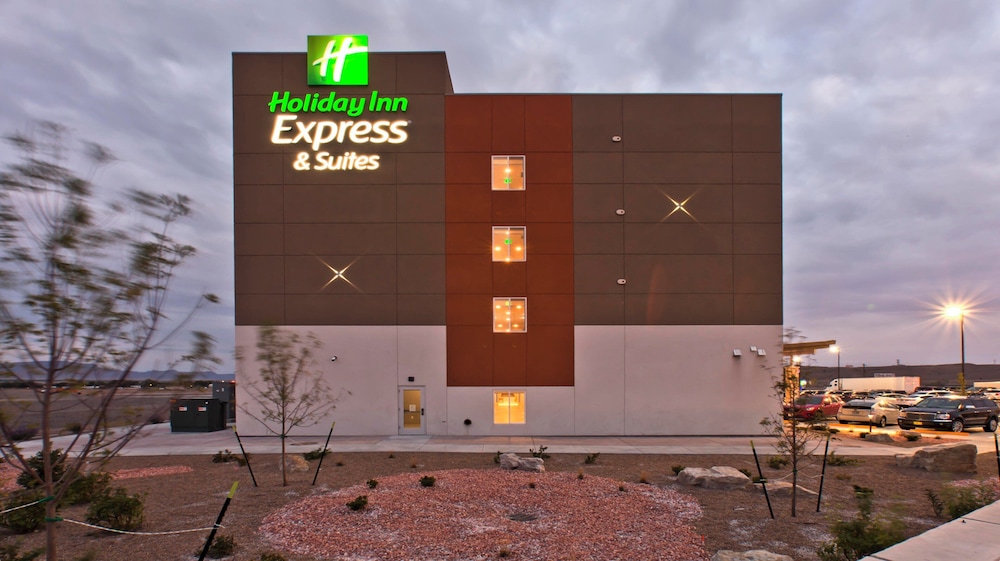 Holiday Inn Express and Suites Green River - photo 42
