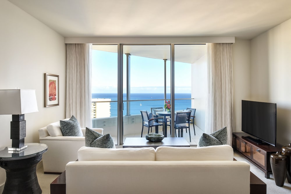 Ka Laʻi Waikiki Beach LXR Hotels & Resorts - photo 67