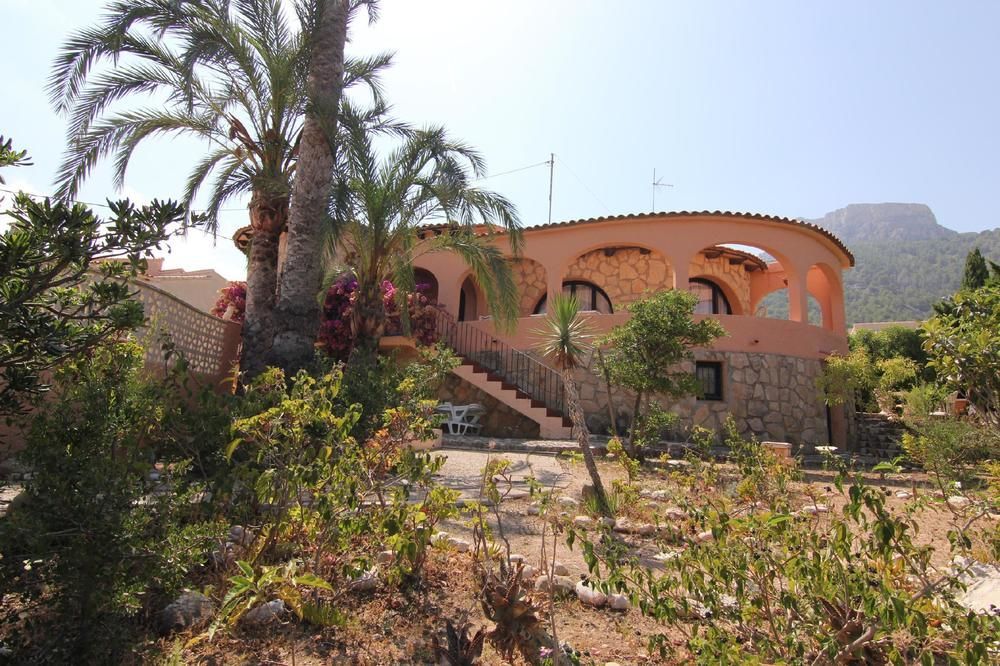 Acan0916 in Calp, Spain