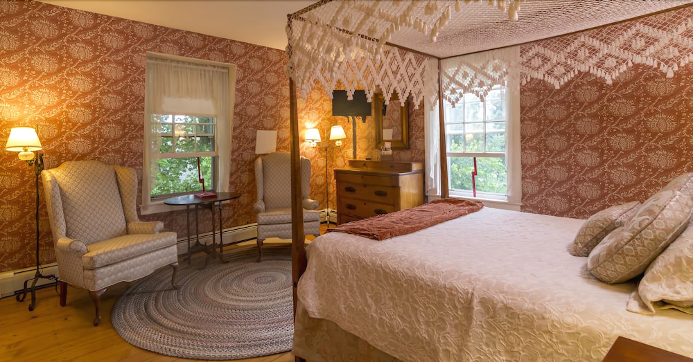 Hancock Inn - photo 30