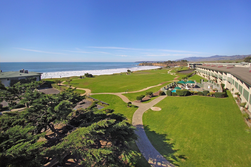 Cavalier Oceanfront Resort - photo 51