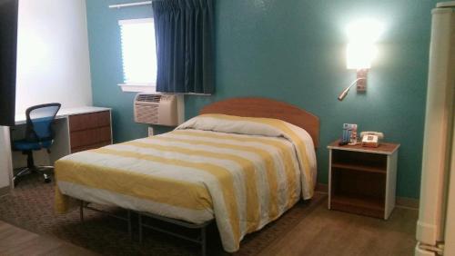 InTown Suites Extended Stay Denver CO Englewood - photo 18