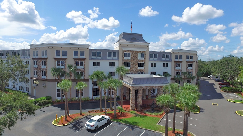 Staybridge Suites Orlando Royale Parc Suites by IHG - photo 49