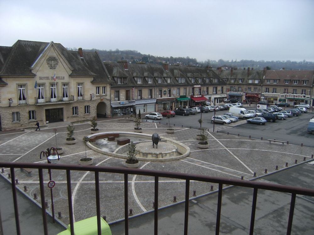 Le Soleil d'Or - carbon neutral hotel in Vimoutiers
