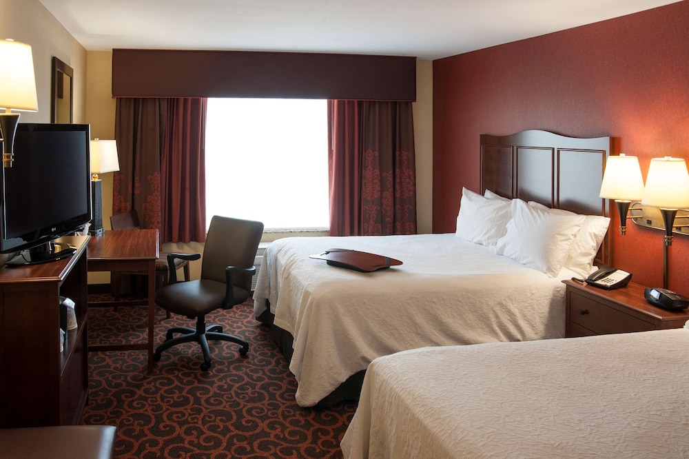 Hampton Inn & Suites Watertown - photo 44