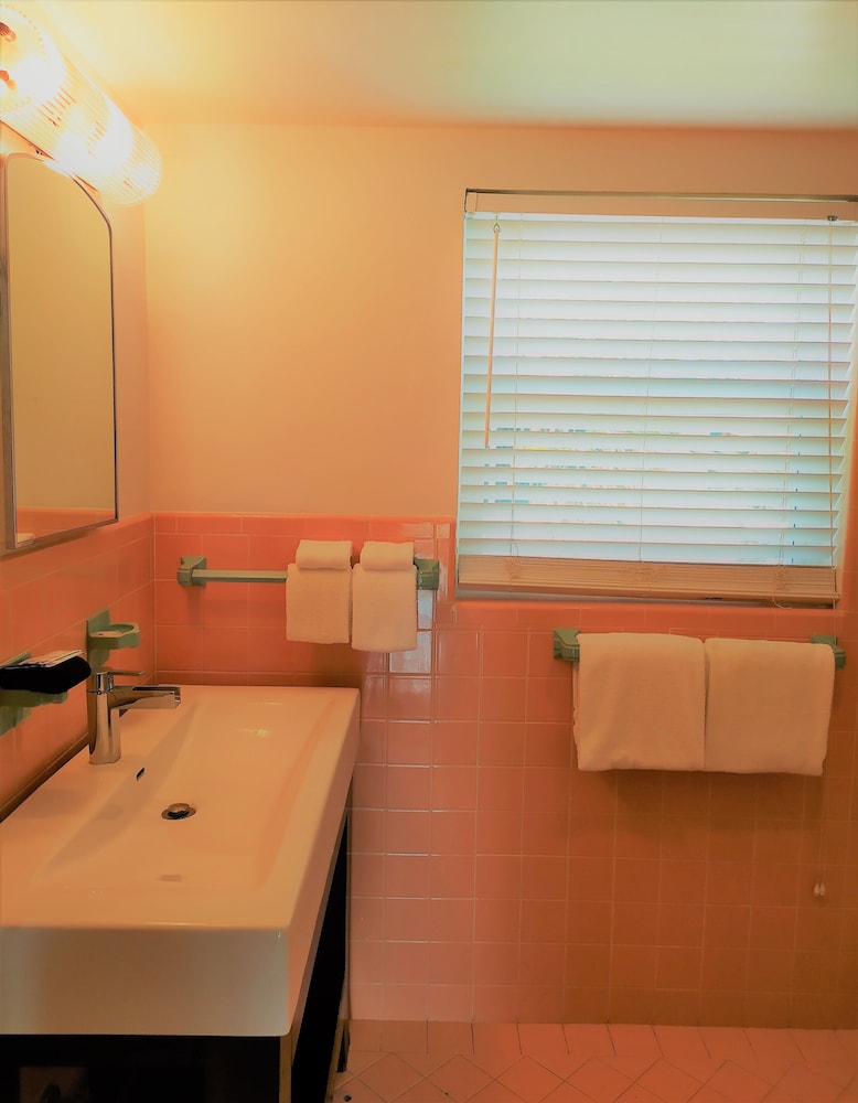 Manhattan Tower Apartment Hotel - photo 130