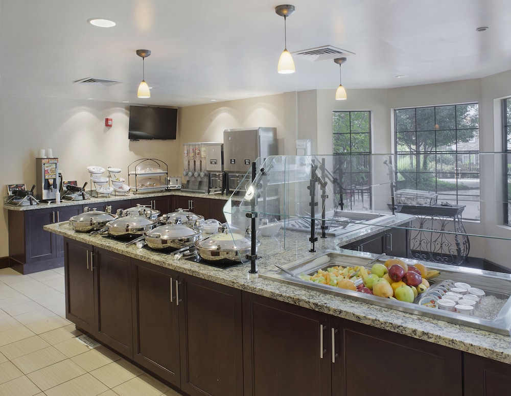 Staybridge Suites Fayetteville Univ Of Arkansas by IHG - photo 30