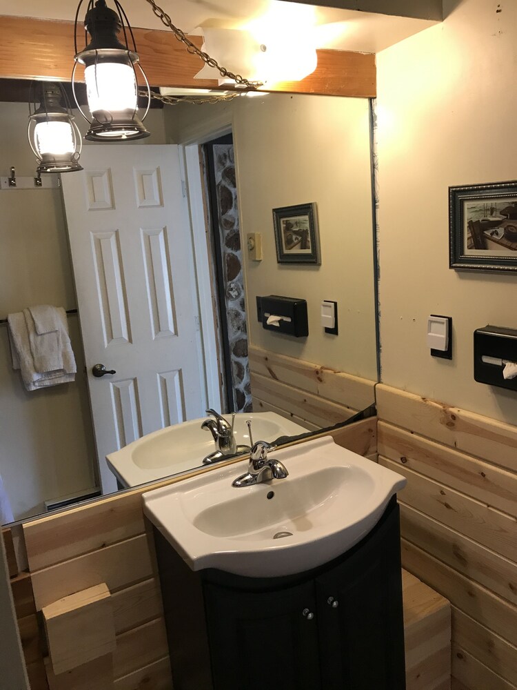 The Harbor Light Inn - photo 111