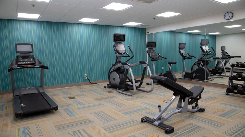 Holiday Inn Express & Suites Marion by IHG - photo 12