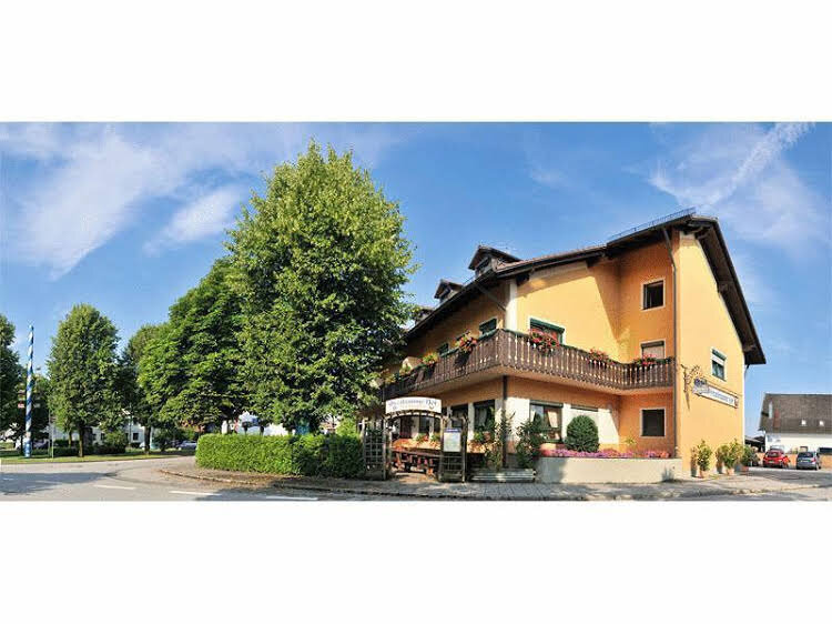 Grasbrunner Hof — Grasbrunn