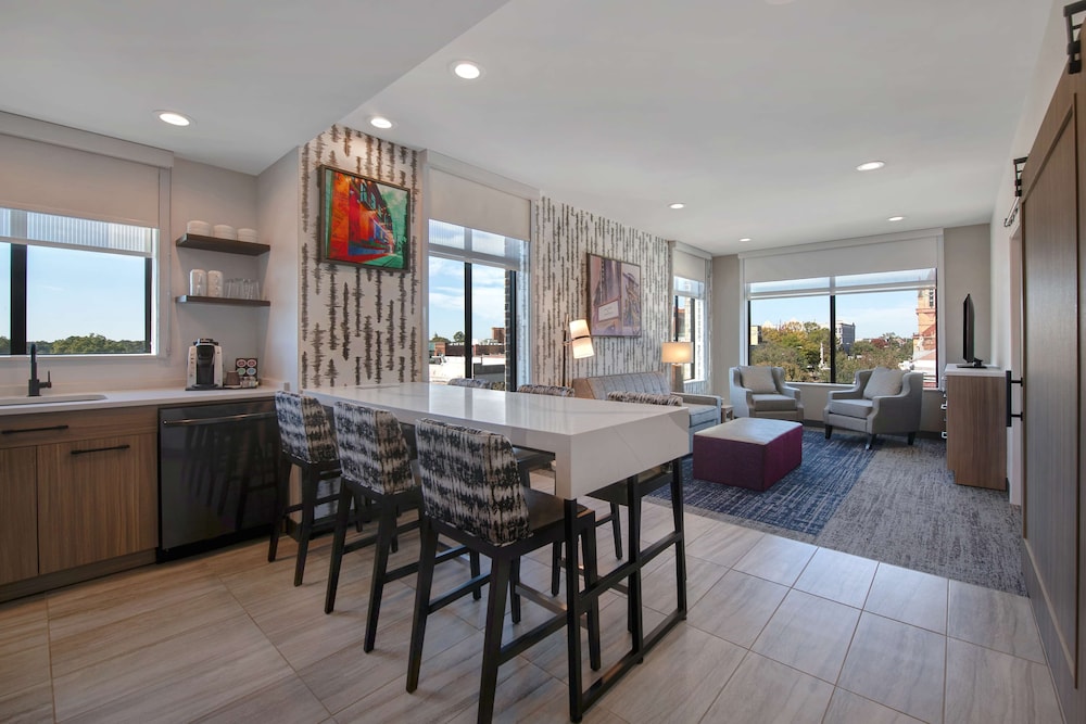 Home2 Suites by Hilton Anderson Downtown - photo 22