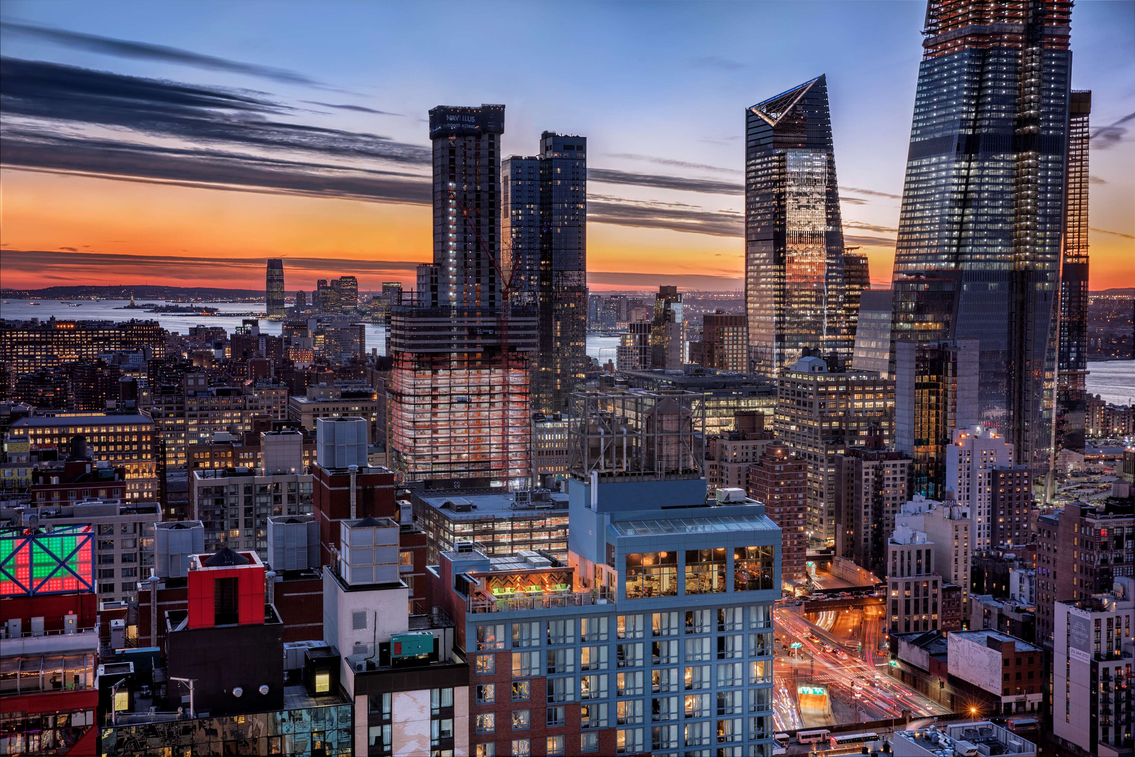 DoubleTree by Hilton New York Times Square West - photo 3