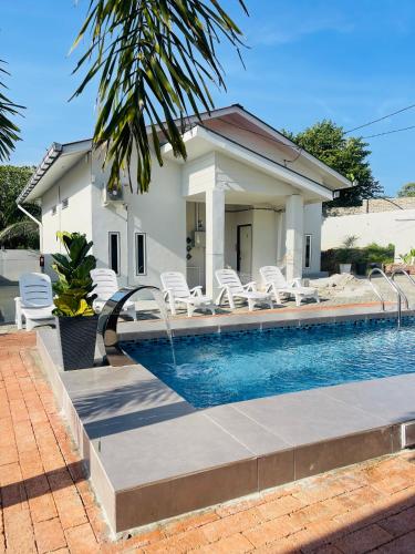 Rooma Kichi Private Pool in Pantai Cenang, Malaysia