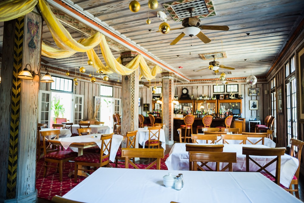 Putnam Lodge Hotel and Spa - photo 24