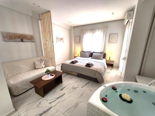 Lux Suite Jacuzzi Acropolis byMK — 4-Star Luxury Hotel in Athens, Greece