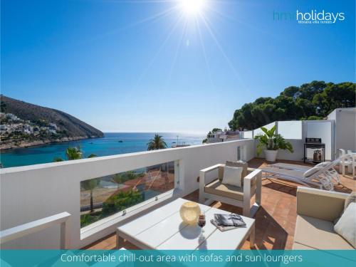 Penthouse SeaEsta by HMR Holidays — 4-Star Luxury Hotel in Moraira, Spain