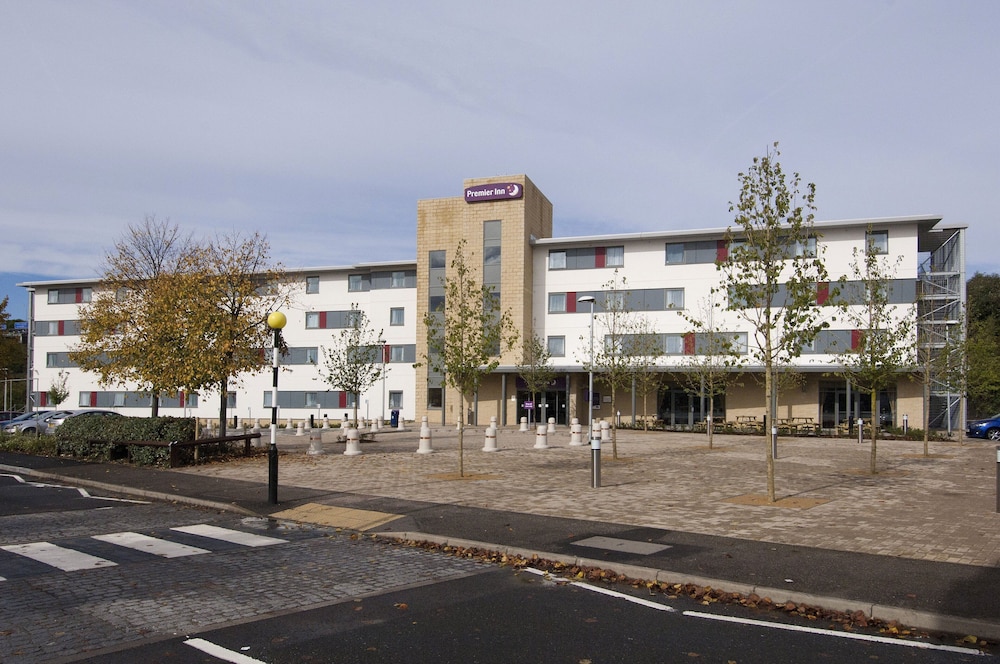 Premier Inn Rochester - carbon neutral hotel in Strood